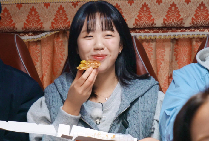 Ji-ye eats at the end of the day The belt is broken! 'Don't film this!' (Running Man)