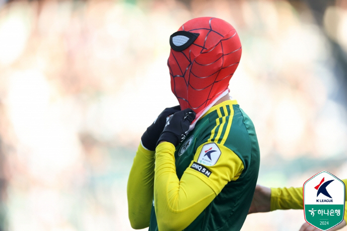 'Phew, I'm alive.' 'Thiago-Moon Seon-min's consecutive goals' Jeonbuk came from behind to win 2-1 over E-Land'Successfully Remain 4-2 in total'