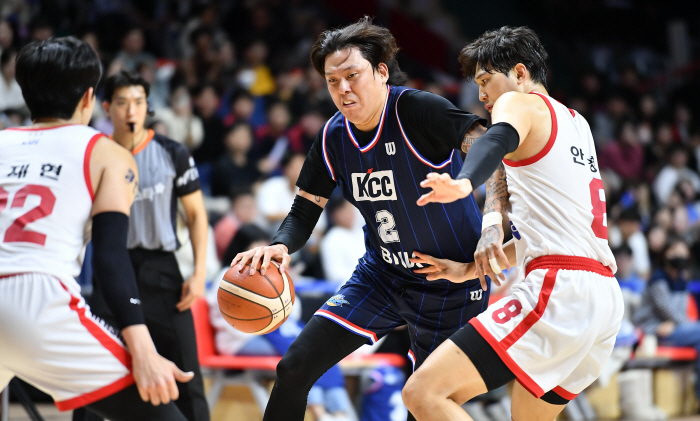 'Crazy Choi Jun-yong' 42 points exploded, KCC saved the crisisSK won 80-74 and stopped 10 consecutive wins