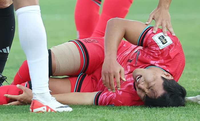 'Hwang Hee-chan booed by home fans'→'0 minutes of action for the first time since returning'The Korean Guy' crisis, '3 consecutive losses'Wolverhampton relegation crisis
