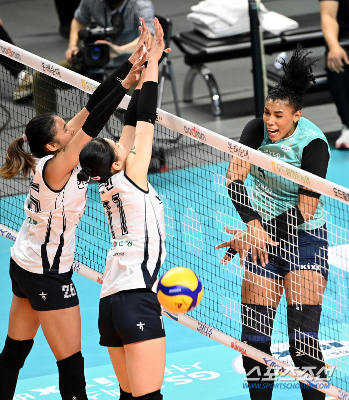 '43 points'Silva came'Nikolova Kang So-hwi 49 points joint' Road Corporation escapes 5 consecutive losses → GS Caltex 9 consecutive losses