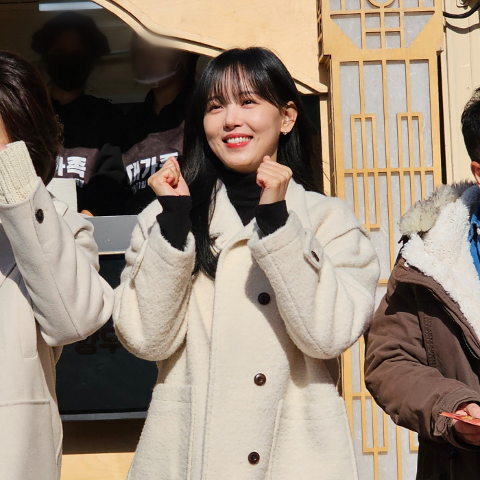 'Full of warm warmth'Kim Yoon-seok → Lee Seung-gi and Kim Sung-ryeong 'Large Family', Dumpling Truck Event Completion