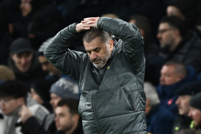 'He's saying it's not Liverpool' Carragher'POSTECH soccer is fun, if it's not replaced.'