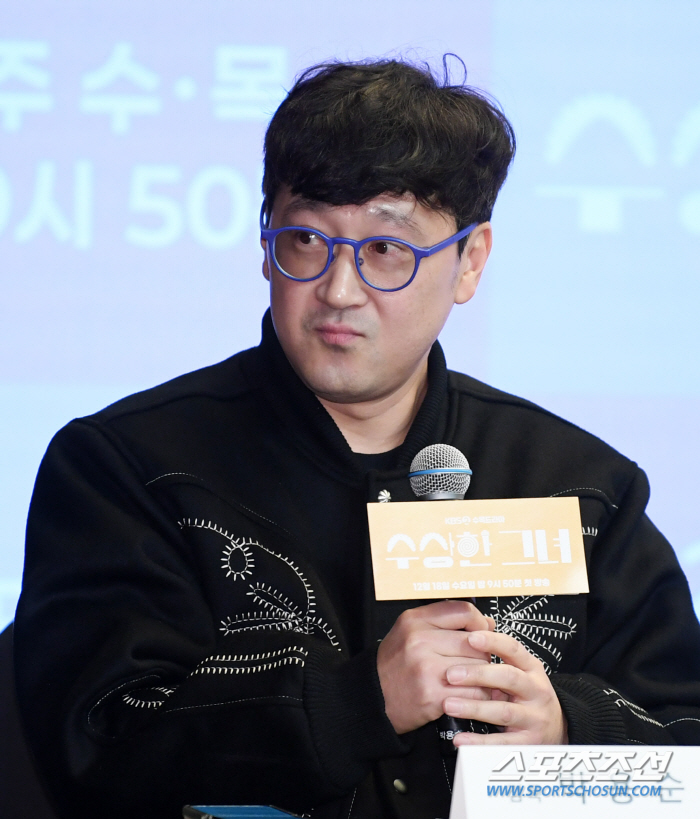  Director Park Yong-soon who won the drama award