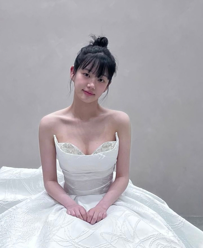  Lee Yu-bi, 'Lee Seung-gi ♥ Lee Da-in' announcement of marriage following his younger brother? 'There's no pink dress'
