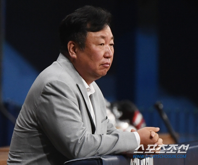 Tomorrow's announcement! LG's Choi Won-tae reward player → Will a nuclear bomb-class transfer that will shake the baseball game