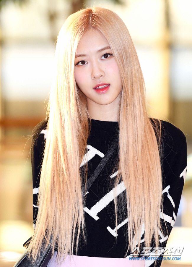  YG trainee CHAEYOUNG →'Apartment'Attractive Rosé will love her even if she doesn't understand the topic