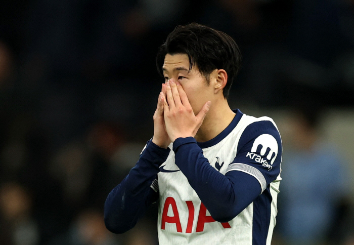 Tottenham found a substitute for SON before the season. Son Heung-min, born in 1992, is concerned about his age  injury