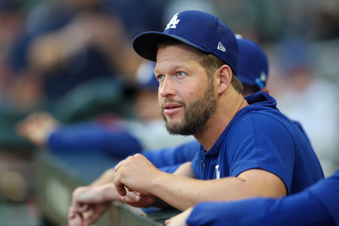 I think I'm going to be the 9th starter for foot and knee surgery? Kershaw's miserable state, LAD 2025 rotation is full