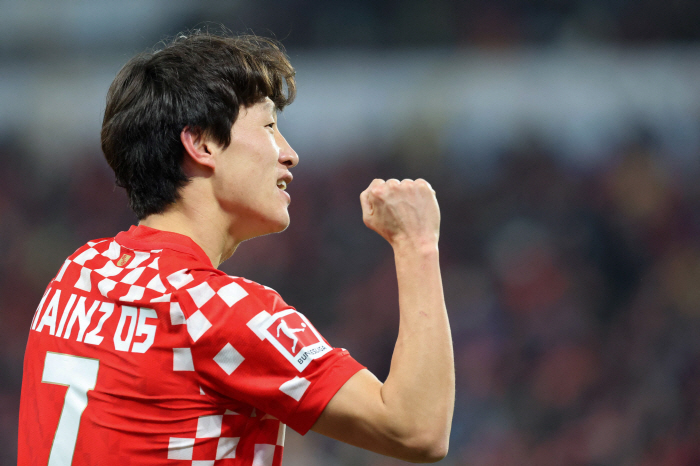 Soccer master Lee Jae-sung, multi-goal highest score 5 consecutive games of fear! I gave Kim Minjae my first lossMainz wins 21 over Bayern