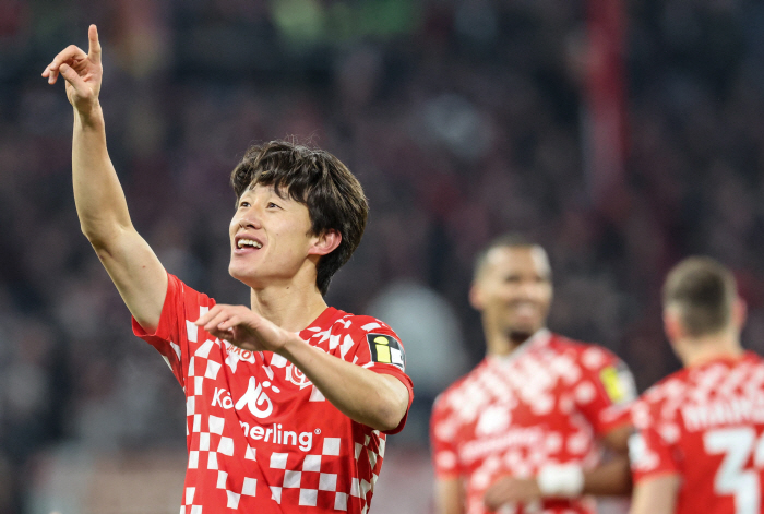 Soccer master Lee Jae-sung, multi-goal highest score 5 consecutive games of fear! I gave Kim Minjae my first lossMainz wins 21 over Bayern