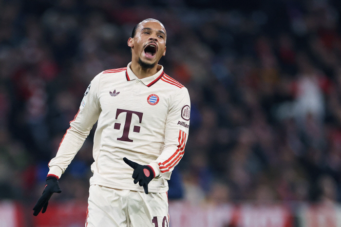 Don't even dream of renewing the contract, soccer is really bad. Munich makes a relentless decision, and releases the FA