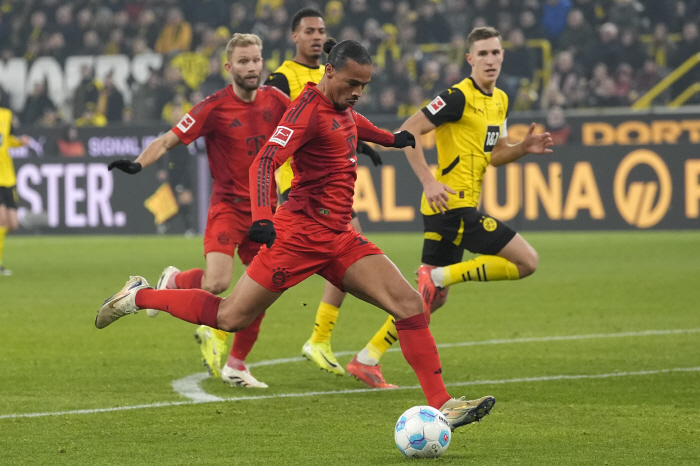 Don't even dream of renewing the contract, soccer is really bad. Munich makes a relentless decision, and releases the FA
