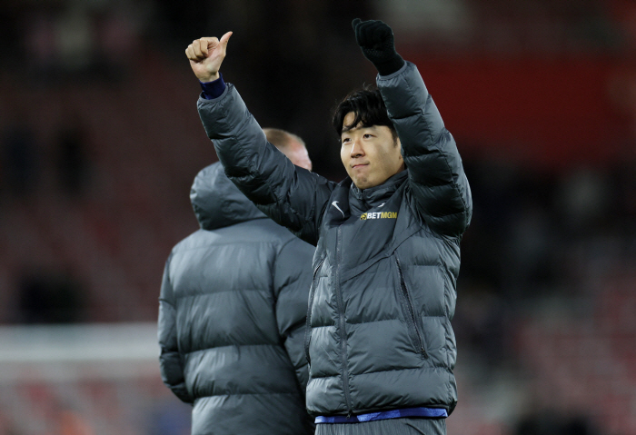 Son Heung-min, who remains in the history of one goal and two assists, Tottenham's No. 1 all-time help king → Resurrection Flares, tries to win after catching Manchester United...the highest rating on the team