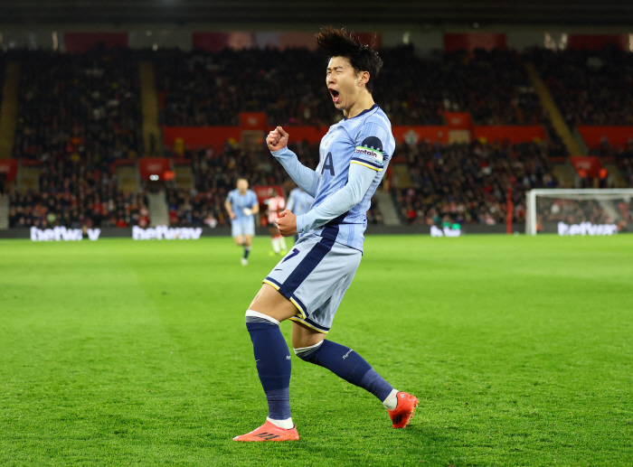 Son Heung-min, who remains in the history of one goal and two assists, Tottenham's No. 1 all-time help king → Resurrection Flares, tries to win after catching Manchester United...the highest rating on the team