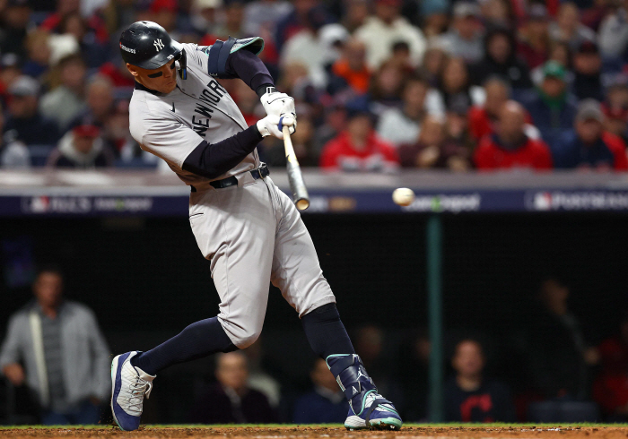 A batter who was once better than Judge's and a teammate of the Rookie of the Year award, but he had to play three FA games