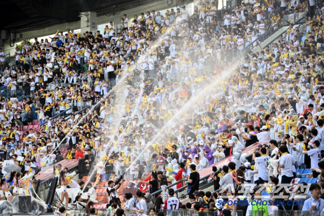  Opening March 22nd, 2025 KBO League schedule confirmed...Hanwha fans are excited. The All-Star Game is held in Daejeon