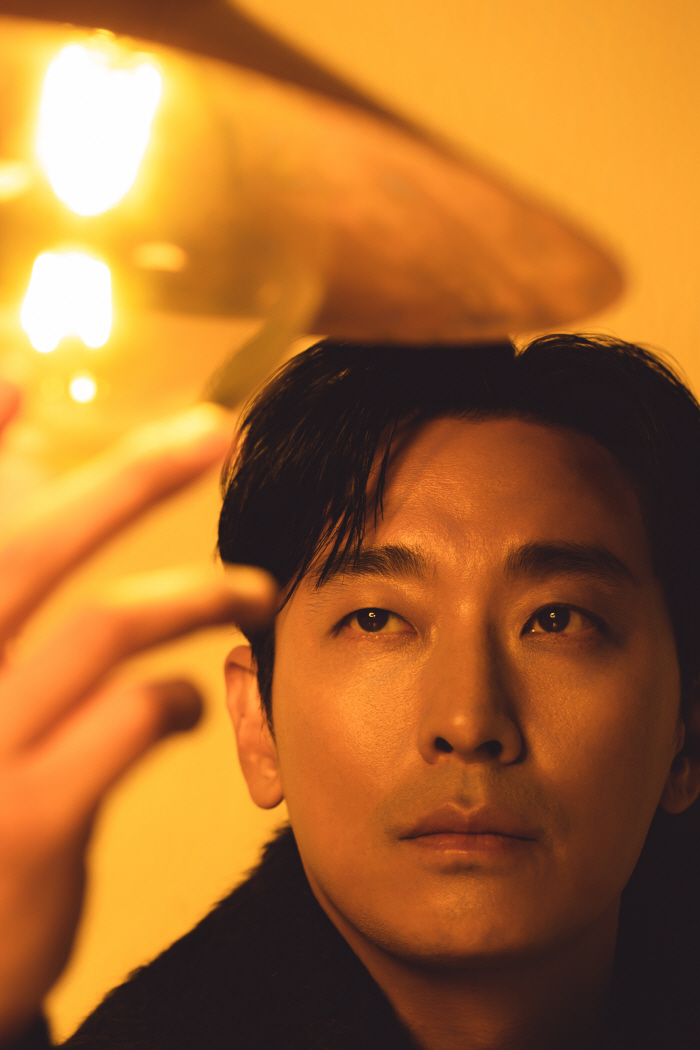 I can't get hit in the back of my head..Complete trust in lighting shop director Joo Ji-hoon and director Kim Hee-won (Roundup)