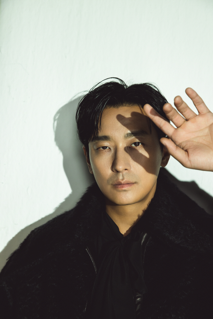 I can't get hit in the back of my head..Complete trust in lighting shop director Joo Ji-hoon and director Kim Hee-won (Roundup)