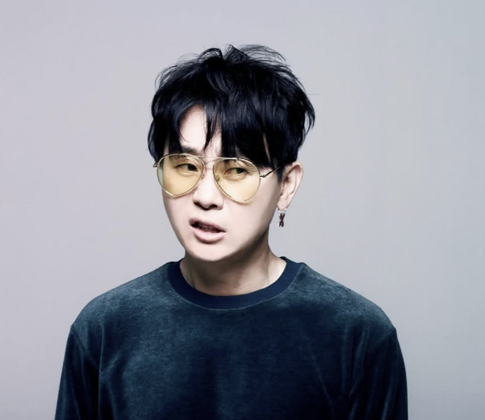 Thanks to right-wing organizations, Lee Seung-hwan confronts conservative forces ahead of Gumi performance → Ticket sales are imminent 