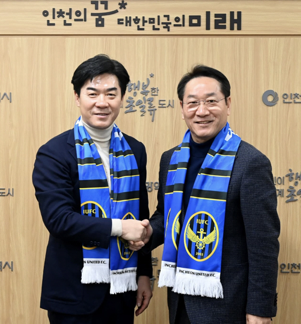 Lee Jung-hyo circled and remained, Gus Foyet's surprise trip to Jeonbuk ended with the all-time K-League manager