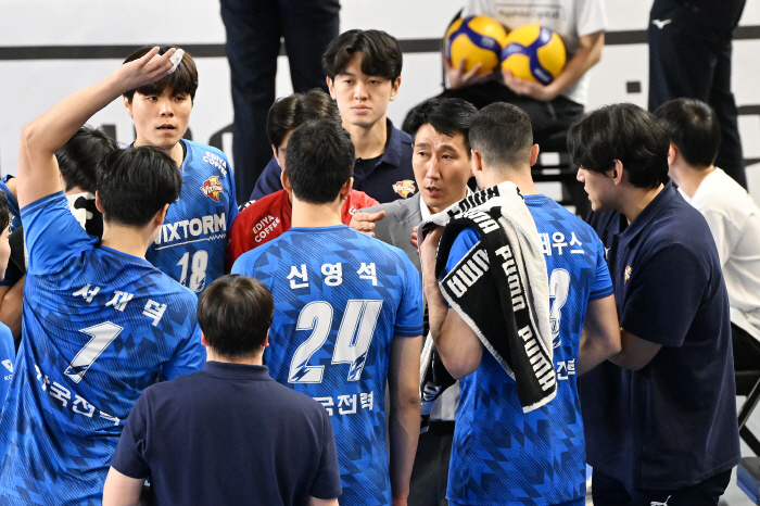 Oh, come out after losing! Shock investigation → KEPCO coach Kwon Young-min's explanation There are many confident plays.. I didn't mean to lose