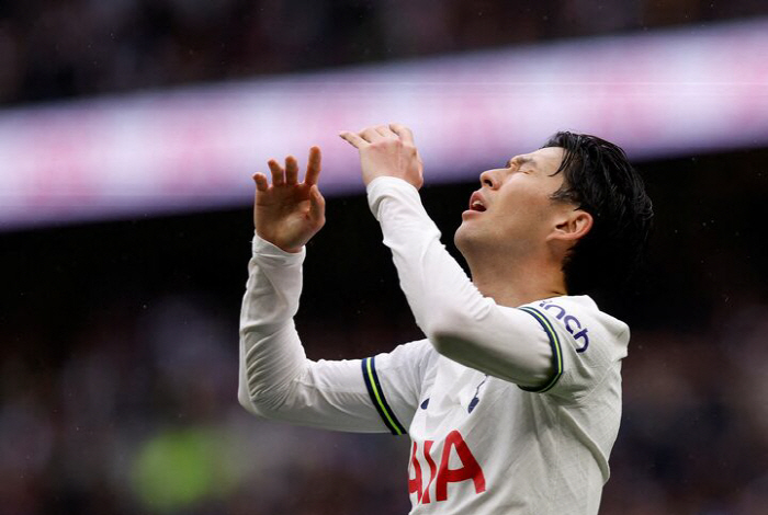 Foreign media's harsh criticism against Son Heung-min, the main culprit of the slump, should take a break from the worst rating…PK missed, head down, SON