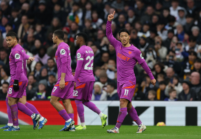 Hwang Hee-chan, the 2nd goal in pain greater than the goal, commemorates the Jeju Air plane disaster → played more earnestly...Korean THE B Son Heung-min is so sad and sad as a Korean citizen