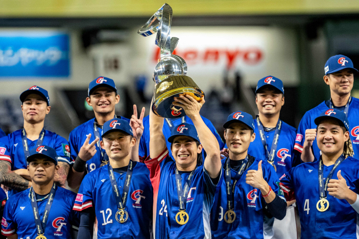 Is it more difficult next year for left-handers and big league call-ups where Korea and Japan were beaten because they are trickier than NPB pitchers?