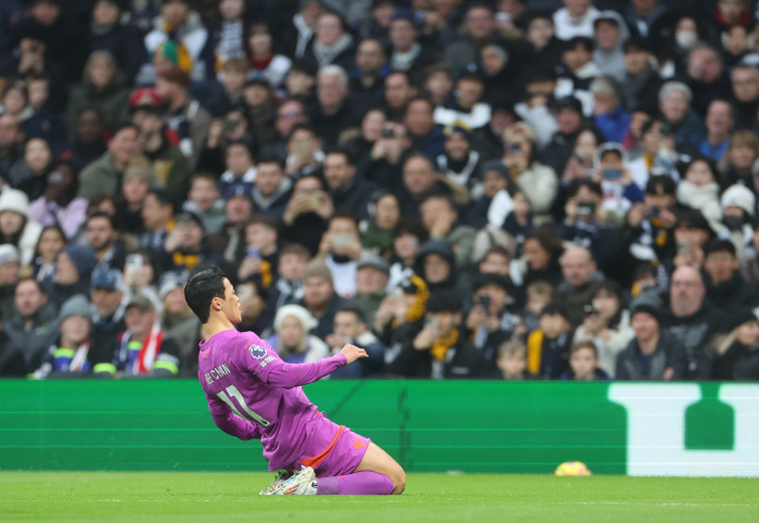 Yellow Killers Son Heung-min missed PK for the first time in four years, the ironic Wolverhampton jinx...Hwang Hee-chan's 2nd goal → 2-2 draw