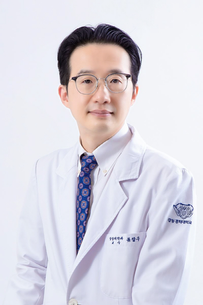 Professor Ryu Chang-woo of Gangdong Kyunghee University Hospital was inaugurated as chairman of the Korea Neurological and Nervous Radiology Society