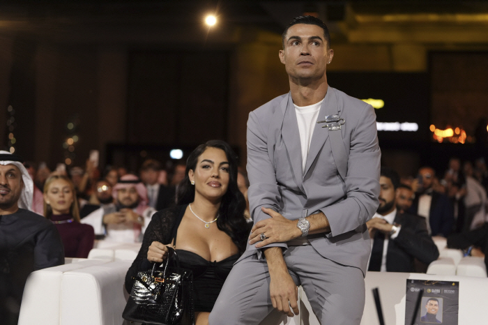 Sounds like a dog poop...Saudi hits back at McDonald's eating fat league Ronaldo absurdity