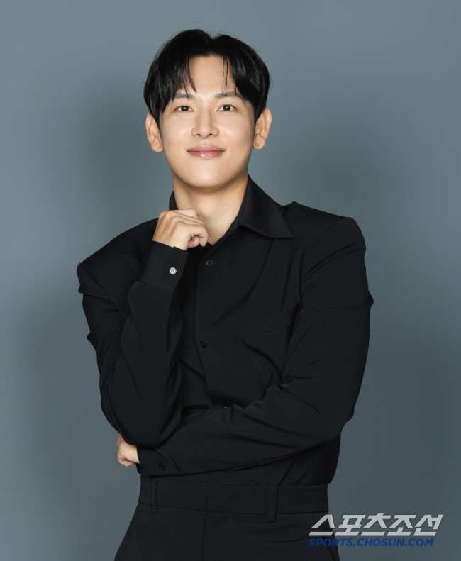 Yim Siwan Donates to Support Bereaved Families of Jeju Air Plane Crash Victims