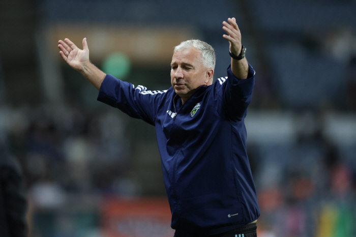 Big name Foyet also said K-League is difficult, he knows the key to success...