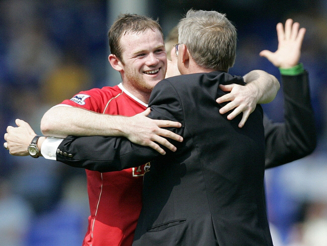 Ferguson is going to cry again and again. Still, Rooney has Rooney, unemployed day one, love calls flooded...After seven months with Plymouth, I'm breaking up with him