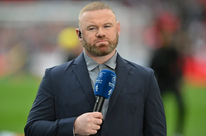 Ferguson is going to cry again and again. Still, Rooney has Rooney, unemployed day one, love calls flooded...After seven months with Plymouth, I'm breaking up with him