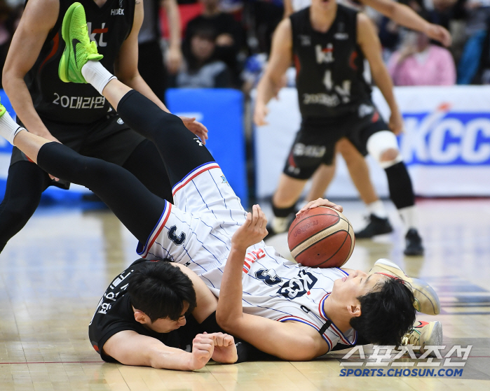 Heo Hoon's return KT defeated KCC 8668 in the injured ward and won 2 consecutive New Year's matches