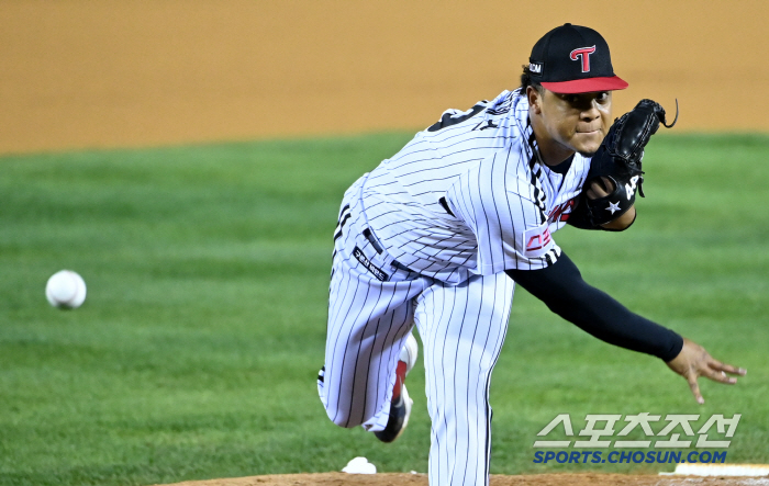 I got through the curve that I learned from the interpreter. El Dong-won, with fighting spirit and emotion, will he overcome KIA Nail, Samsung Reyes, and Furado as a steady starting ace now 