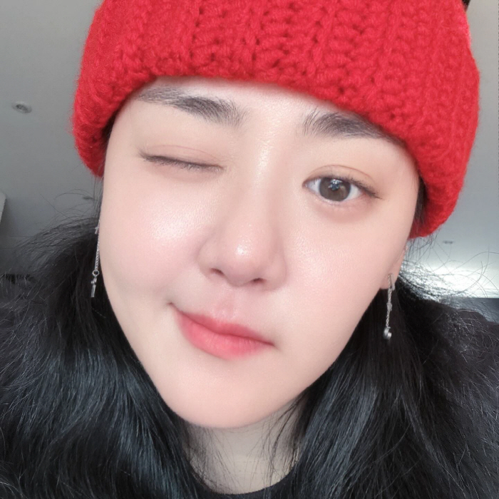 Moon Geun-young, cured of rare diseases, and I wish you all peace at the end of the year and the new year
