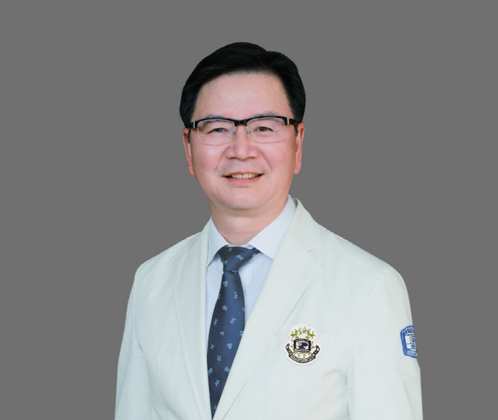  Seoul St. Mary's Hospital Director Yoon Seung-gyu's external environment will be overcome and used as an opportunity for growth