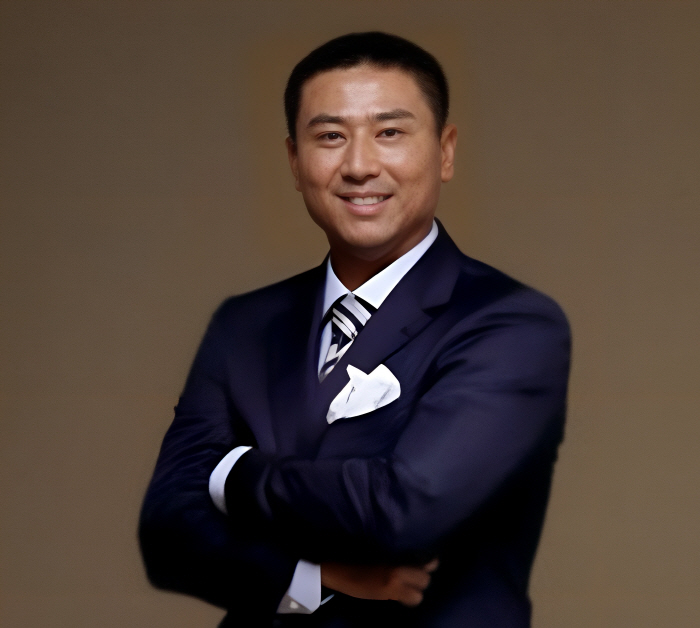 Teaming up with nephew Choo Shin-soo? It doesn't feel real...At the scene, Park Jung-tae, the owner's aide, escaped from Busan for the first time in his life → joined SSG...The reason why Keunseong seagull went to Incheon is... 