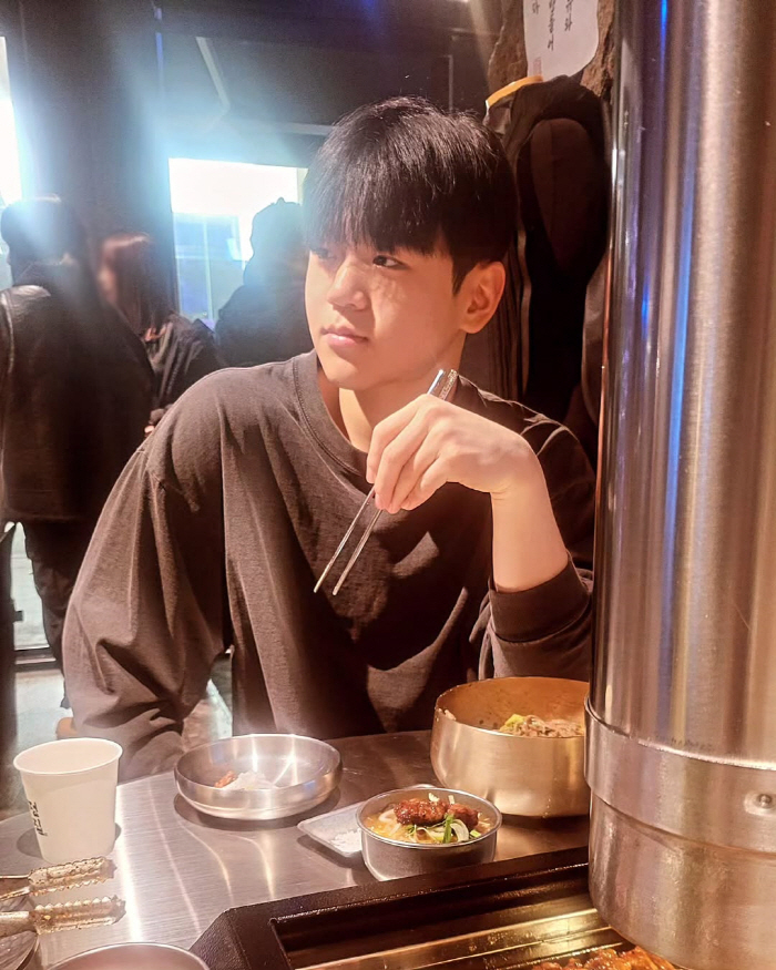 Yoon Min-soo, Yoon Hoo, became a prestigious university student and became warmerIt's winter vacation. Visit