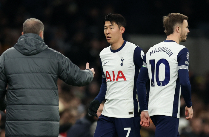  Tottenham Udoji in Shock, Hamstring Injury Out 8 Weeks...Collapse of defense line → Postecoglou caused