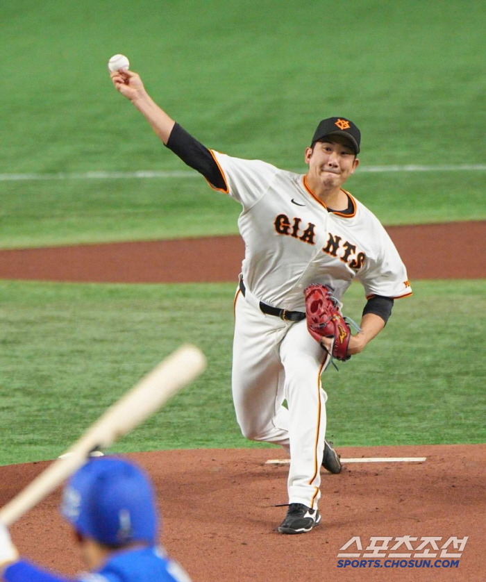 I've won 136 games in my career, and I've won all the pitching titles, but only the rookie award...Should Old Rookie Sugano enter the 36-year-old ML and seek the oldest rookie in 75 years 