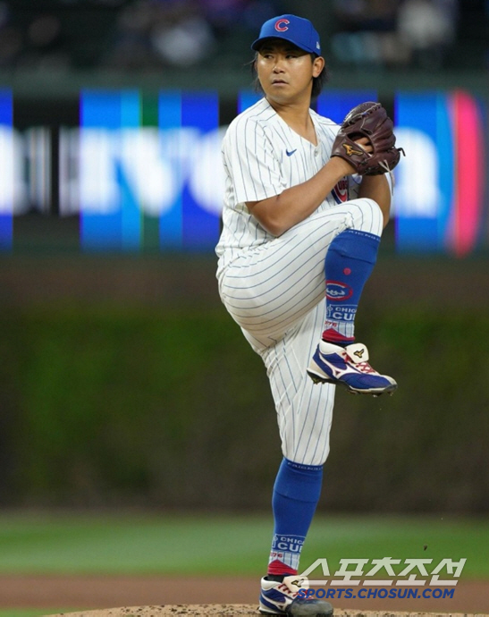 I've won 136 games in my career, and I've won all the pitching titles, but only the rookie award...Should Old Rookie Sugano enter the 36-year-old ML and seek the oldest rookie in 75 years 