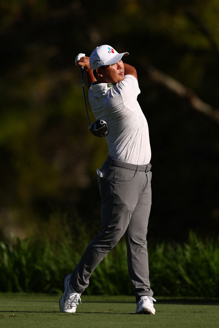 I want to compliment myself... 11 under par, 13th place → 4th place Lim Sung-jae tries to win the PGA opening match 