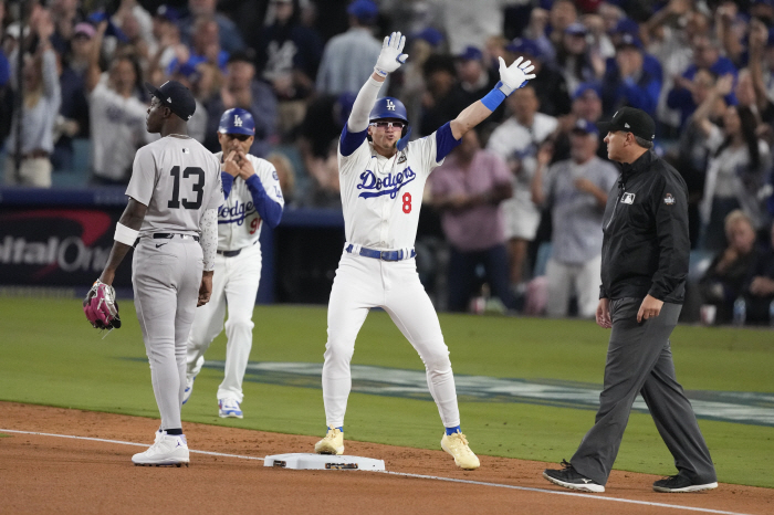 Because of Kim Hye-sung, L.A. fans' dream of becoming a favorite utility shattered, and I wanted to stay in L.A., but I talked about going to NYY