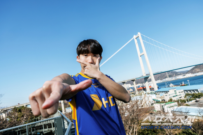  Ulsan officially announced the recruitment of Kang Sang-woo, the challenge of each side  determination...Strengthen defense and attack simultaneously