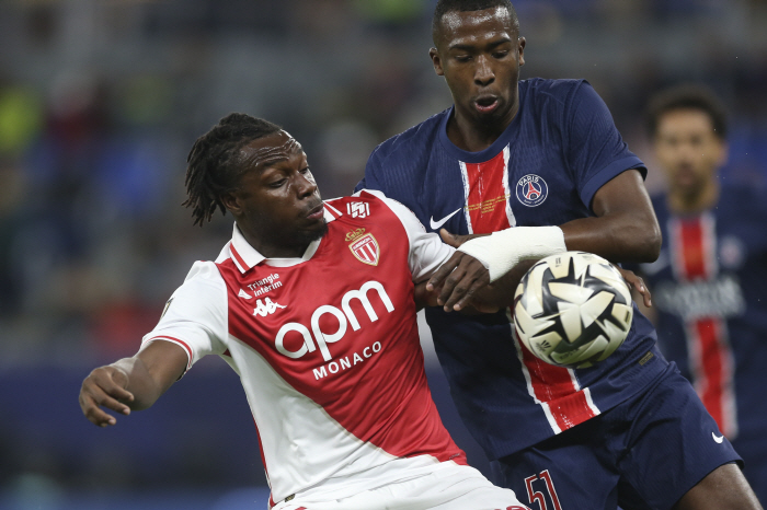 What a chance to score! PSG Prince Lee Kang-in, cannonball mid-range shot  67 minutes PSG wins Dembele's winning goal, 10 wins against Monaco → 3 consecutive Super Cups