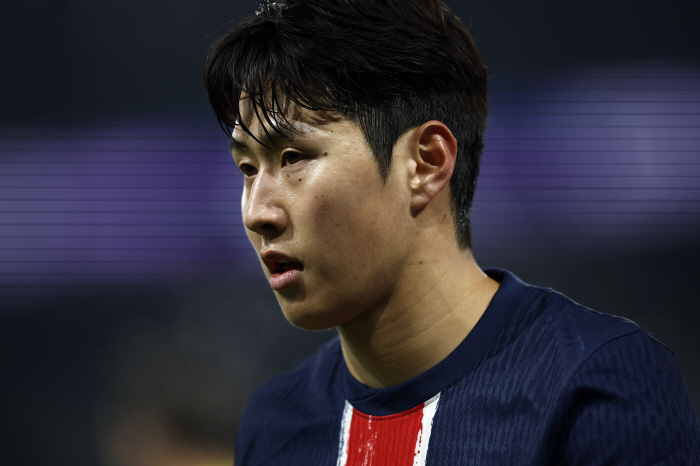 Rumors of Lee Kang-in's all-time EPL transfer, Arsenal sincerely call itPSG is ready to leave, and Manchester United is interested